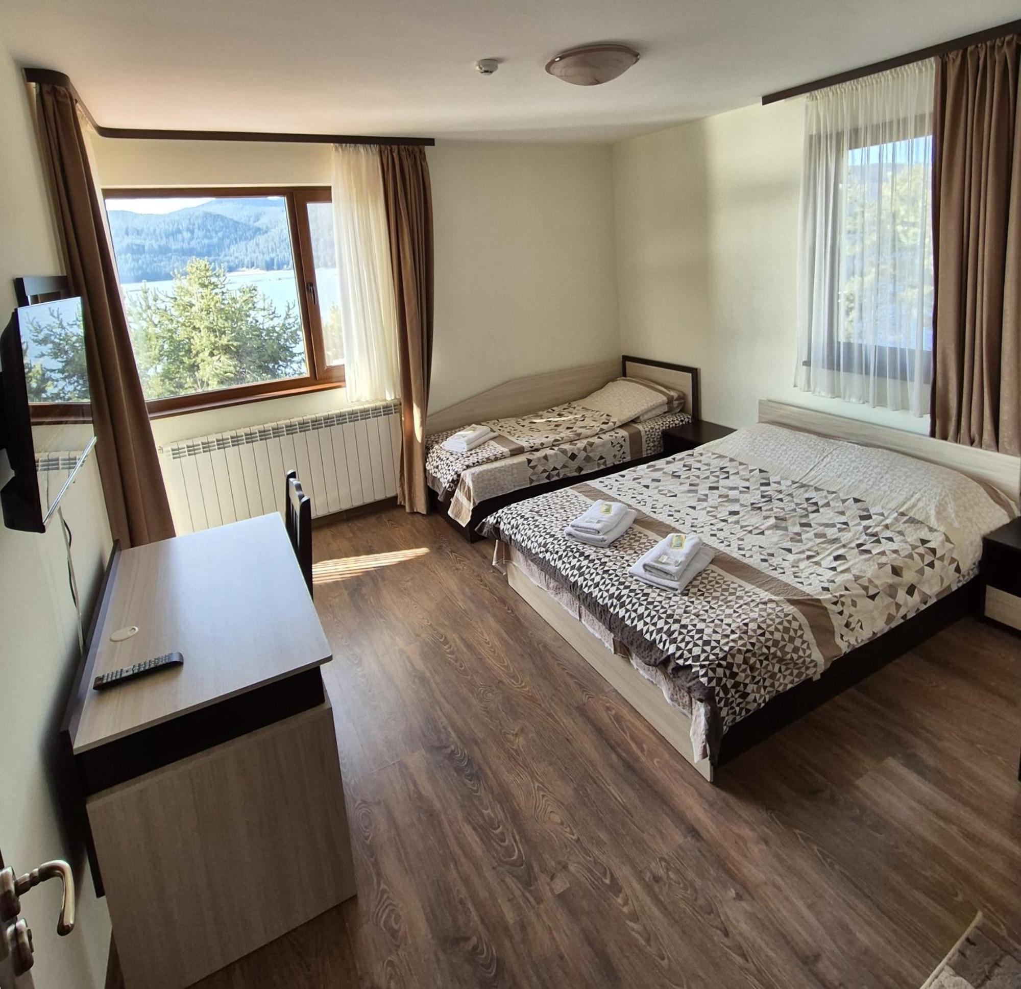 Divna Guest House Dospat Eksteriør bilde
